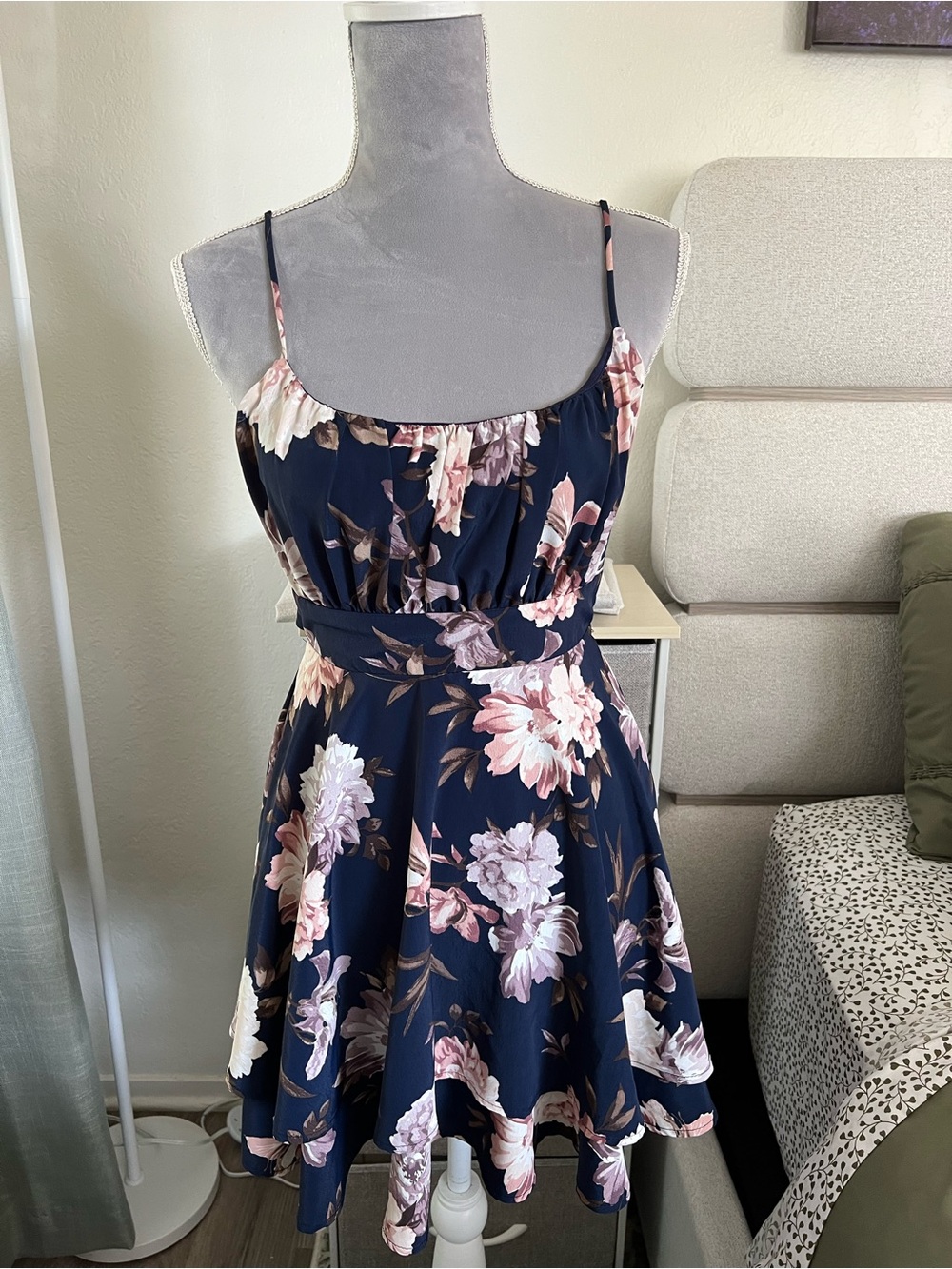 Navy Floral Spaghetti-Strap Dress - Elegant Women's Summer Dress